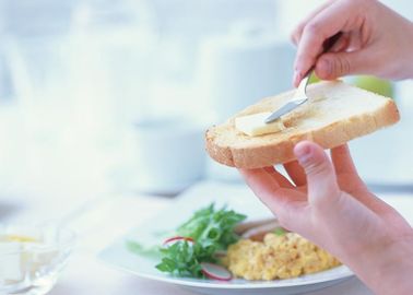 En alimentos o cosméticos Monoglicéridos destilados Glicerilo monostearato GMS Cas 123-94-4